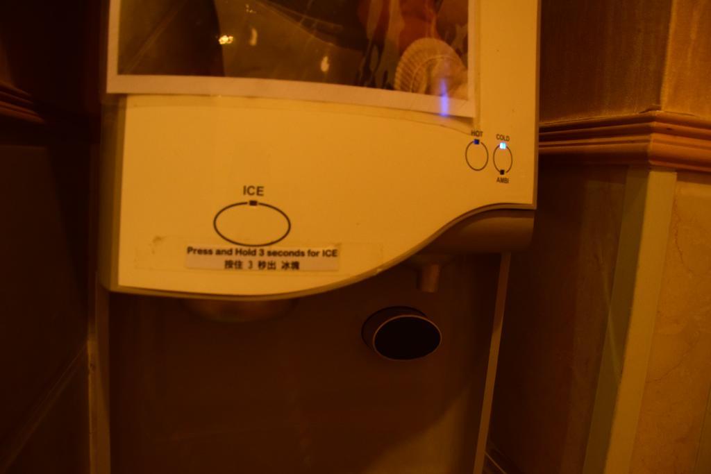 ワンダフル イン​​ ゴールデン クラウン コート 香港 エクステリア 写真